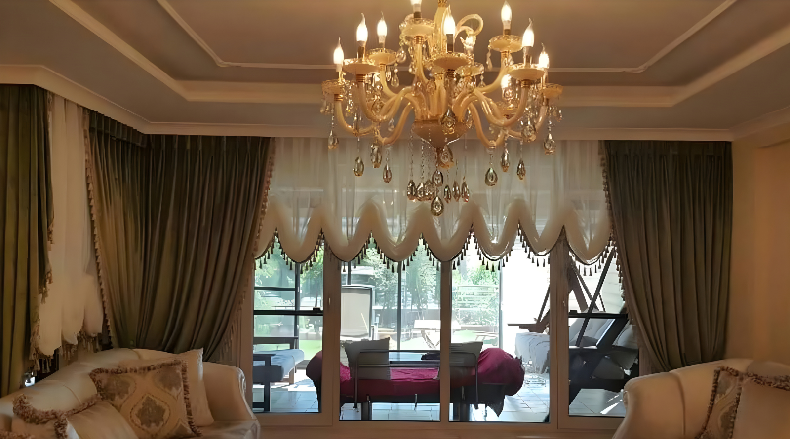 Motorized curtains banquet